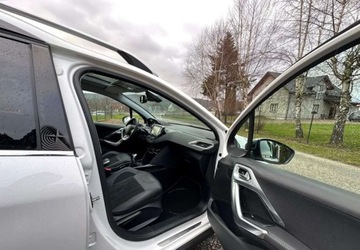 Peugeot 2008 I SUV Facelifting 1.2 PureTech 110KM 2018 Peugeot 2008 Peugeot 2008 PureTech 110 StopampStart Crossway 1.2 Benzyna, zdjęcie 22