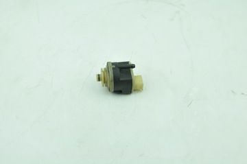 BMW E90 E60 E83 PODGRZEWACZ PALIWA 3 PIN 8572519