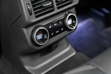 Land Rover Range Rover Velar SUV 5.0 V8 550KM 2020 Land Rover Range Rover VELAR SV Autobiography V8., zdjęcie 24