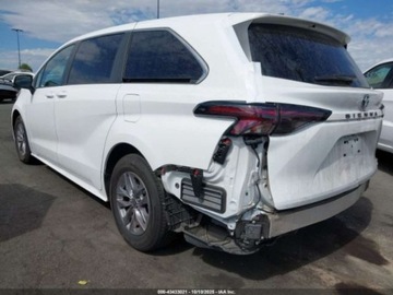 Toyota Sienna III 2023 Toyota Sienna LE 2023 2.5l 2.5 Hybryda 189KM, zdjęcie 3