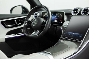 Mercedes GLC C254/X254 Coupe 2.0 220d 197KM 2024 Mercedes-Benz GLC 220d 4Matic Bogate Wyposazenie Mercedes-Benz Autotrade, zdjęcie 26