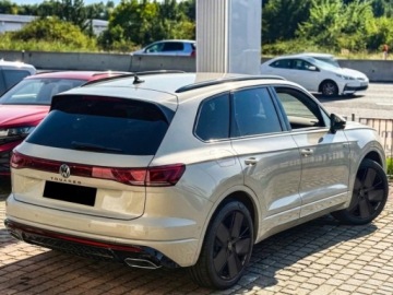 Volkswagen Touareg III SUV Facelifting 3.0 V6 TSI 340KM 2026 Od ręki - R 3.0 V6 TFSI eHybrid 4MOTION 340KM, zdjęcie 1