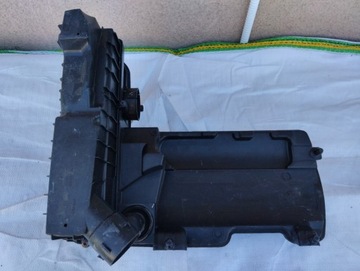 POUZDRO FILTRU VZDUCHU RENAULT CLIO III TWINGO II 1.2B 8200517765