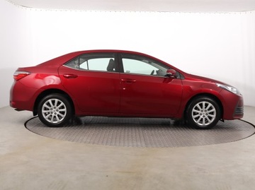 Toyota Corolla XII Sedan 1.6 Valvematic Dual VVT-i 132KM 2019 Toyota Corolla 1.6 Valvematic, Salon Polska, zdjęcie 5