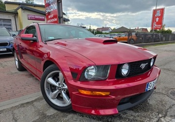 Ford Mustang V 2008 Ford Mustang 4.6Benzynapiekny i wyposazonyZarejestrowany w Polsce 4.6, zdjęcie 1