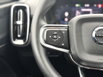 Volvo XC40 Crossover Facelifting 2.0 B3 163KM 2025 Volvo XC 40 XC40 B3 Core | Onyx Black | aut | Serw, zdjęcie 6