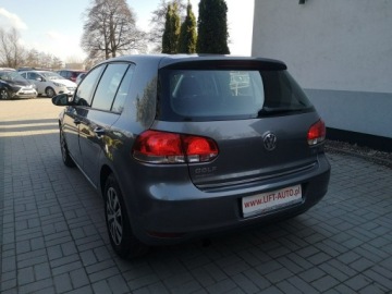 Volkswagen Golf VI Hatchback 5d 1.2 TSI 105KM 2011 Volkswagen Golf 1.2 TSI 105KM Klimatyacja Isofix, zdjęcie 7