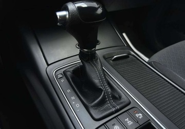 Kia Sorento III SUV 2.2 CRDi 200KM 2017 Kia Sorento 2.2 CRDI automat 4x4 bezwypadkowa zarejestrowana 7 osobowa, zdjęcie 25