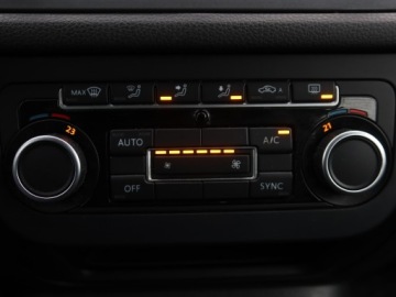 Volkswagen Tiguan I SUV Facelifting 2.0 TDI CR DPF BlueMotion 110KM 2013 VW Tiguan 2.0 TDI, Salon Polska, Serwis ASO, zdjęcie 12