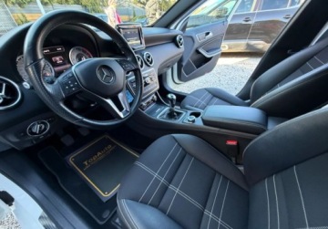 Mercedes Klasa A W176 Hatchback 5d Facelifting 200 156KM 2015 Mercedes-Benz Klasa A 1.6 156 KM gwarancja FABRYCZNY LAKIER bezwypadkow, zdjęcie 18