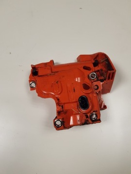 КРЫШКА ОСНОВАНИЯ КАРБЮРАТОРА HUSQVARNA 560XP 555 562XP