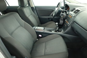 Toyota Avensis III Sedan 1.6 Valvematic 132KM 2010 Toyota Avensis 1.6 Valvematic, Salon Polska, zdjęcie 6