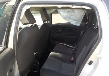 Toyota Yaris III Hatchback 5d Facelifting 2017 1.0 VVT-i 72KM 2019 Toyota Yaris Y20 Okazja Benzyna 72KM, zdjęcie 19