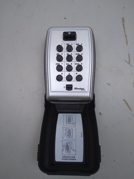 Ящик для ключей с комбинацией MasterLock 5423EURD