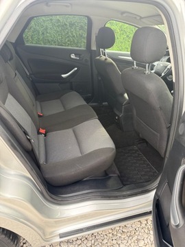 Ford Mondeo IV Hatchback 2.0 Duratorq TDCi DPF 140KM 2008 FORD MONDEO 2.0 TDCI Stan Perfekcyjny Klimatronik odpalanie bez kluczykow, zdjęcie 31
