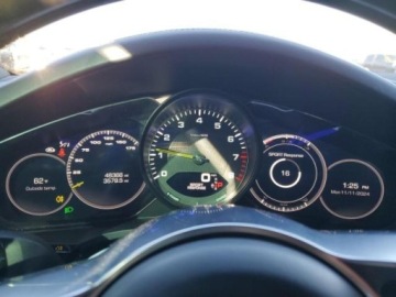 Porsche Cayenne III 2019 Porsche Cayenne 2019, 3.0L, 4x4, HYBRID, porysowany lakier 3.0 Hybryda, zdjęcie 10