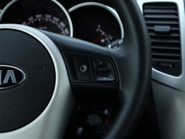 Kia Venga Mikrovan 1.6 DOHC CVVT 125KM 2013 Kia Venga 1.6 CVVT, Salon Polska, 1. Właściciel, zdjęcie 16