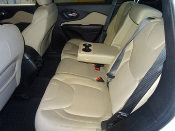 Jeep Cherokee V Terenowy 3.2 V6 272KM 2015 Jeep Cherokee Samochód w bardzo dobrym stanie ,, zdjęcie 11