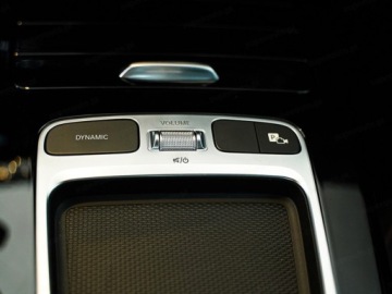 Mercedes Klasa A W177/V177 Hatchback Facelifting 1.3 200 163KM 2024 MERCEDES-BENZ A Klasa 200 AMG Line 1.3 (163KM) 2024, zdjęcie 14