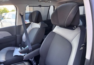 Citroen Grand C4 Picasso II Grand Picasso Facelifting 1.2 PurTech 130KM 2018 Citroen C4 Grand Picasso bezwypadkowe -jak noweserwis asoEXLUSIVEpanoramam, zdjęcie 23