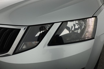 Skoda Octavia III Kombi Facelifting 1.5 TSI ACT 150KM 2019 Skoda Octavia 1.5 TSI, Salon Polska, zdjęcie 15