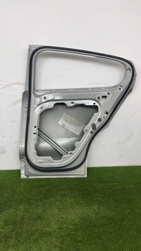 DVEŘE ZADNÍ PRAVÉ VOLVO C40 22-