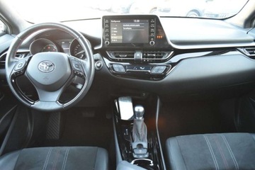 Toyota C-HR I Crossover Facelifting 2.0 Hybrid Dynamic Force 184KM 2021 Toyota C-HR SalonPL 2.0 Hybrid GR Sport 184KM e-CVT ASO Safety Sense 2 FV23, zdjęcie 9