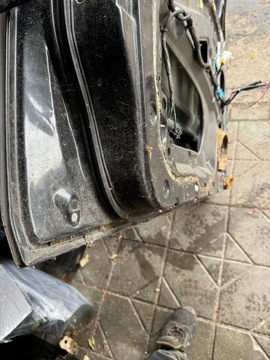 DVEŘE LEVÝ PŘEDNÍ NISSAN TERRANO II 2 3