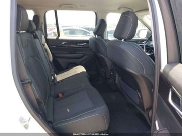 Jeep Grand Cherokee V 2023 Jeep Grand Cherokee 2023r., 4x4, 3.6L 3.6 Benzyna 293KM, zdjęcie 9