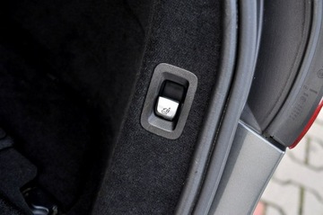 Mercedes Klasa C W205 Kombi Facelifting 1.6 180 156KM 2018 Mercedes C 180 AMG Line Full Led Panorama Dach, zdjęcie 19