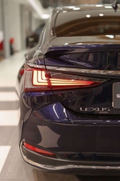 Lexus ES VII (XV70) 2019 Lexus ES 300h Busins Edition 2.5 Hybryda 178KM, zdjęcie 28