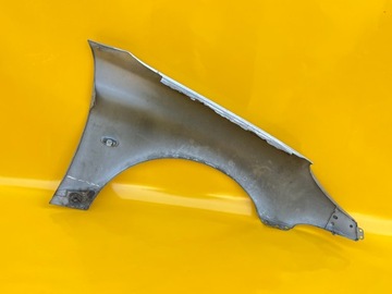 BLATNÍK LEVÝ PŘEDNÍ PEUGEOT 206 CC CABRIO 99-09R BARVA STŘÍBRNY .