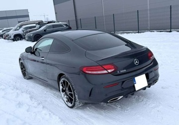 Mercedes Klasa C W205 Coupe Facelifting 2.0 300 258KM 2020 Mercedes-Benz Klasa C C300 2.0 BENZ 258 km 44.000 km 2020r Warszawa, zdjęcie 3