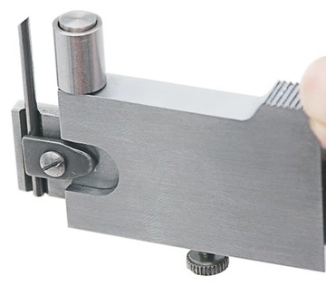 Штангенциркуль 200 мм 0,1 мм + щуп