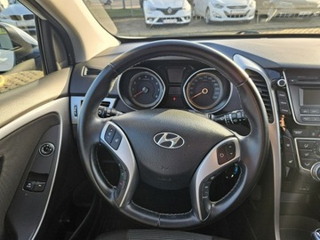 Hyundai i30 II Hatchback 3d 1.4 100KM 2014 Hyundai i30 1,4 benzyna 100KM FIFA World Cup Editi, zdjęcie 10