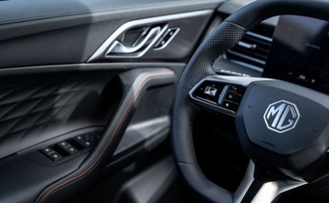 MG HS 2025 MG HS Exclusive Kamery 360 Nawigacja 1.5 Benzyna 172KM, zdjęcie 18