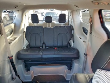 Chrysler Pacifica II 2022 Chrysler Pacifica Touring L 2022 3.6l 3.6 Benzyna 287KM, zdjęcie 10