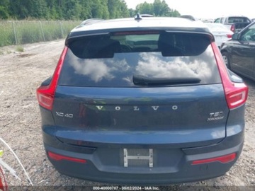 Volvo XC40 2022 Volvo XC 40 2022r, R-Design, 2.0L, 4x4 2.0 Benzyna 252KM, zdjęcie 8