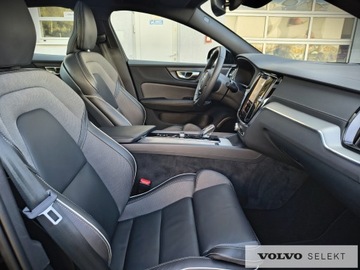 Volvo S60 III Sedan Facelifting 2.0 B5 250KM 2023 Volvo S60 S60 B5B Ultimate AWD, 250 KM, Kamera 360, zdjęcie 22
