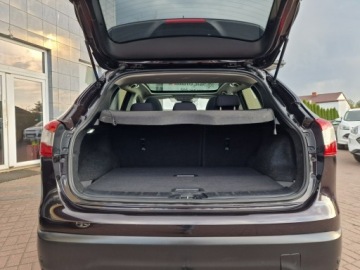 Nissan Qashqai II Crossover 1.2 DIG-T 115KM 2016 Nissan Qashqai Benzyna Ledy Navigacja Panorama, zdjęcie 19