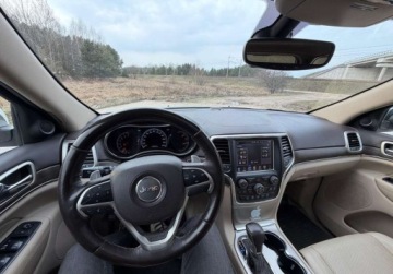 Jeep Grand Cherokee IV Terenowy Facelifting 2016 3.6 286KM 2017 Jeep Grand Cherokee 2017 Jeep Grand Cherokee Overland 3.6L 4x4 3.6 Benzyna, zdjęcie 11