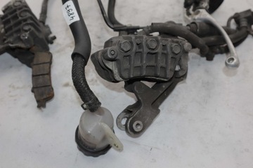 CBR 1100XX Zacisk Pomp Dźwignia Hamulca Przód Tył Mocowanie Przewód Klakson