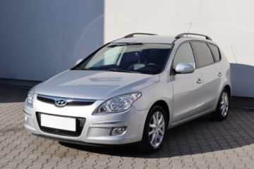 Hyundai i30 I CW 2.0 143KM 2008 Hyundai i30 2.0 CVVT, Klima, Klimatronic, zdjęcie 1