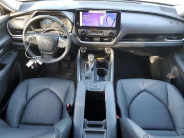 Toyota 2024 Toyota Grand Highlander XLE 2024 2.4l 2.4 Benzyna 265KM, zdjęcie 8