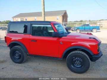 Ford 2022 Ford Bronco 2022r, Black Diamond, 4x4, 2.3L 2.3 Benzyna 275KM, zdjęcie 3