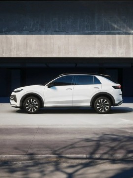 Volkswagen T-Roc I SUV Facelifting 1.5 TSI ACT 150KM 2026 Volkswagen T-Roc Life 1.5 eTSI 150 KM DSG -, zdjęcie 4