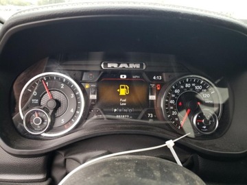  RAM 1500 2022, 3.0L, 4x4, LARAMIE, od ubezpieczalni 3.0 Diesel 260KM, zdjęcie 9