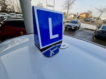 PLAFON L VĚDA JÍZDA TOYOTA YARIS IV ,PW KARAT