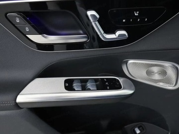 Mercedes GLC C254/X254 Coupe 2.0 220d 197KM 2025 MERCEDES-BENZ GLC 220 d 4-Matic AMG Line 2.0 (197KM) 2025, zdjęcie 10