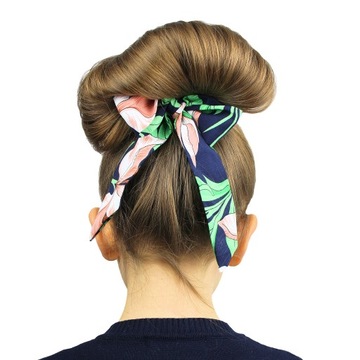 GUMKA DO WŁOSÓW SCRUNCHIE GRANATOWA W KWIATY